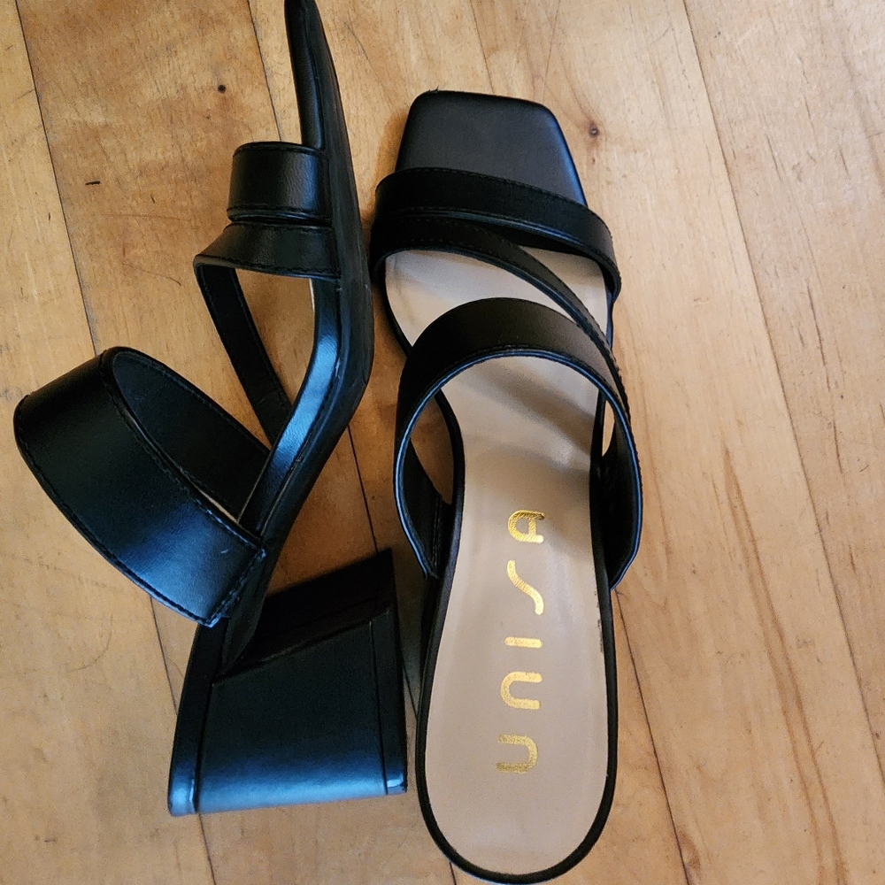 Unisa Sandals Black Slide on heels Size 7